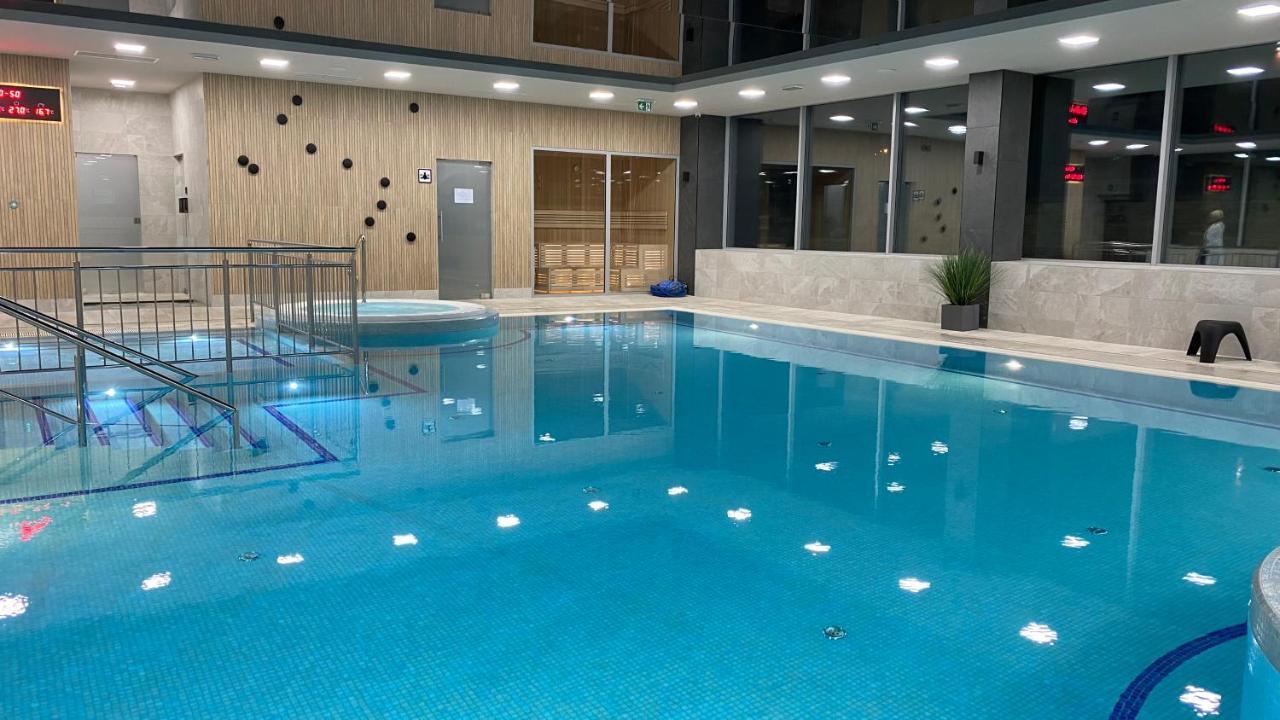 Apartament Z Basenem "Przy Morzu" Rewal Esterno foto